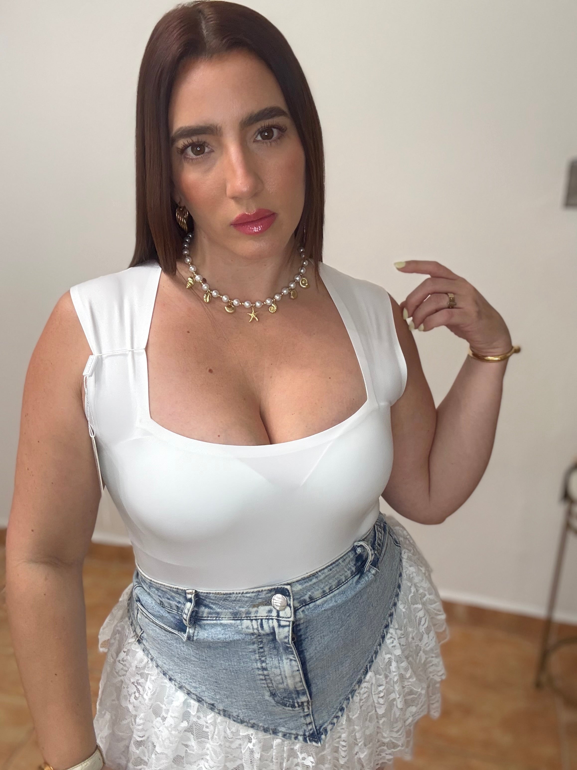 White Bodysuit (efecto faja)