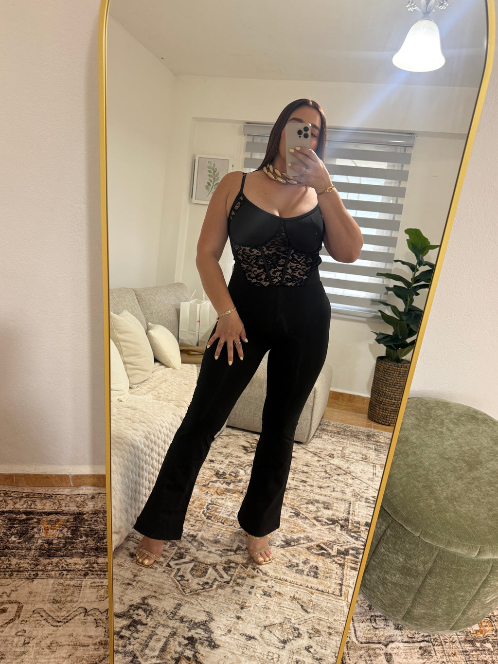Black Lace Muse (One Size)