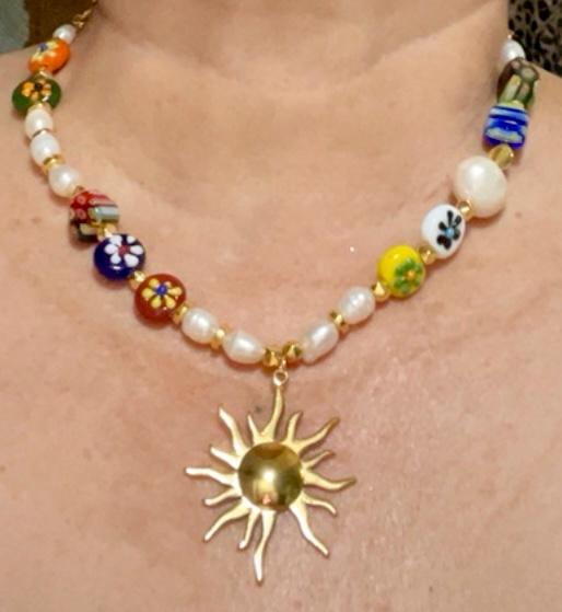 Collar hecho a mano (artesanía)